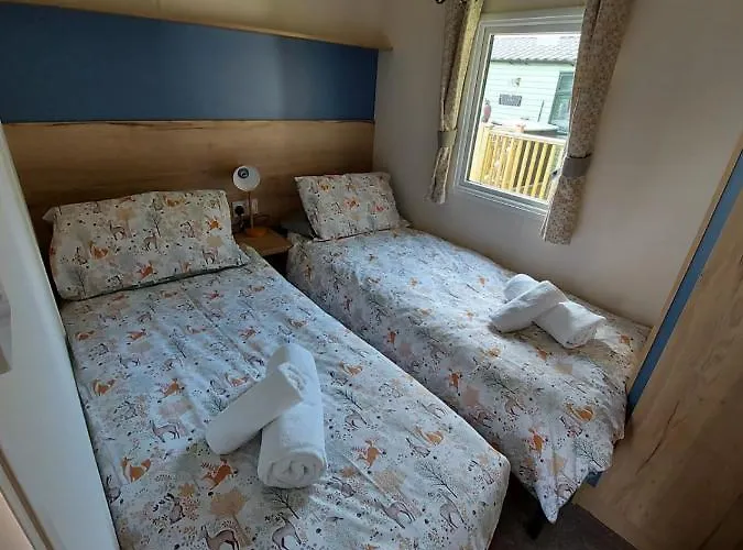 Кемпинг Rustling Pines At Knaresborough Lido *