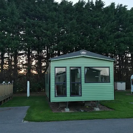 Rustling Pines At Knaresborough Lido Camping